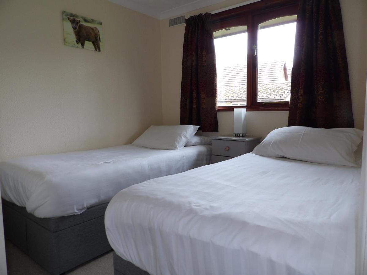 Hengar Select Villa Saint Tudy Екстериор снимка